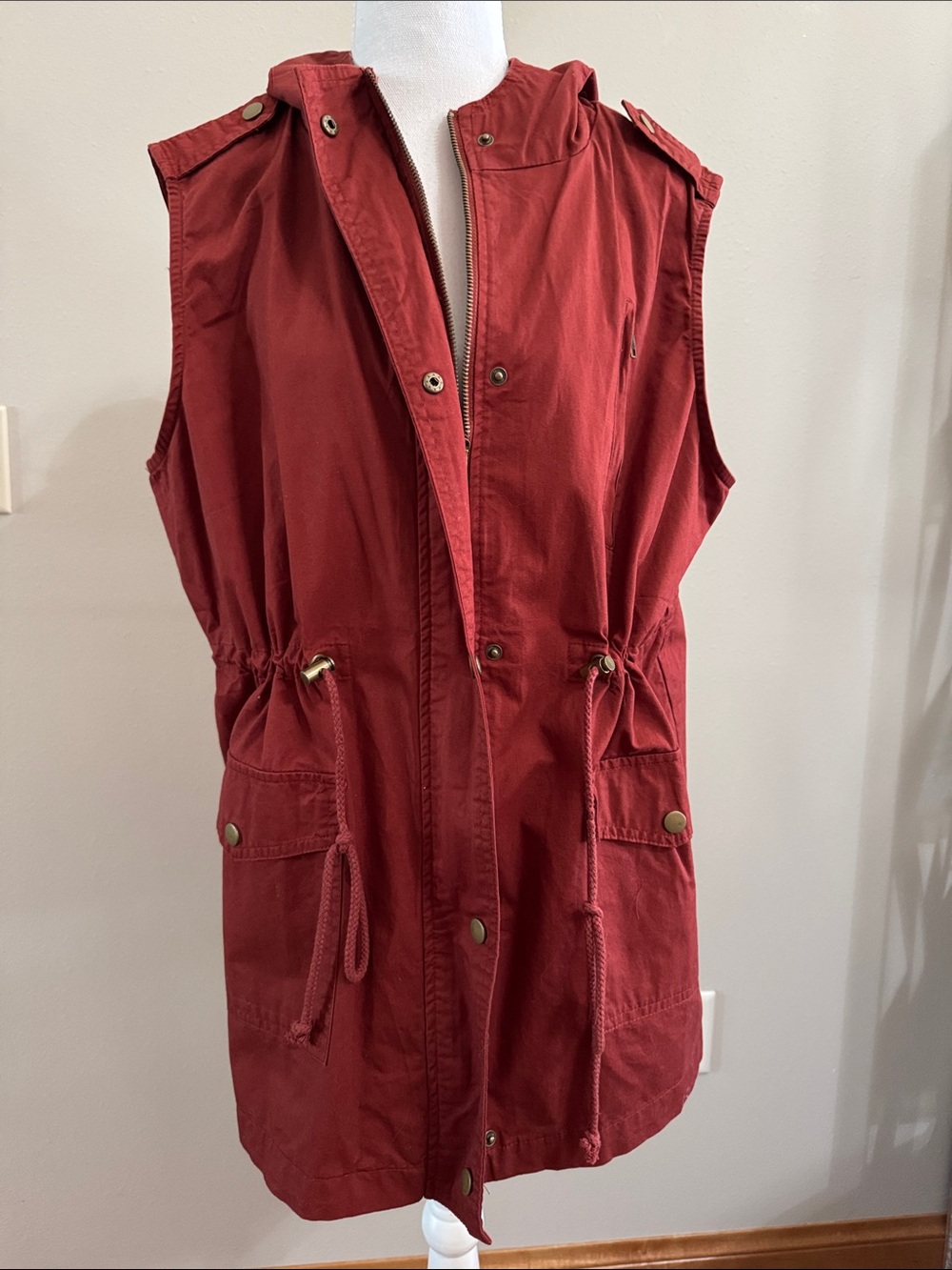 NWT Women’s Plus Zenana Utility Vest in Crimson Red - 1X